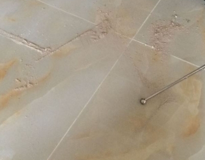 嘉荫瓷砖空鼓维修公司分享粘合剂选择不当在瓷砖铺贴过程中可能导致以下问题